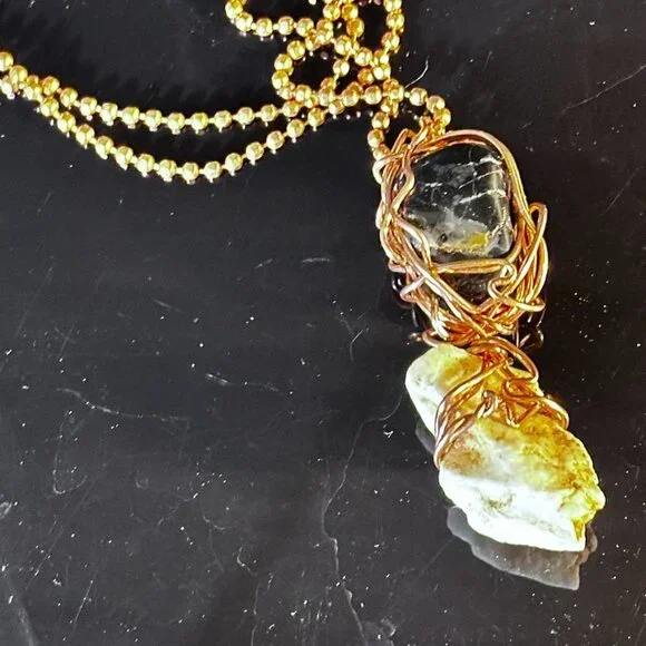 White Milky Quartz Black Onyx Chalcedony Pendant Necklace Unisex GiftYin Yang